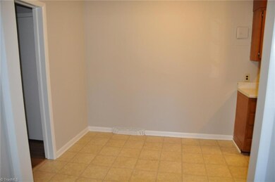 1608 W Northwest Blvd unit C, Winston Salem, NC 27104 - photo 3