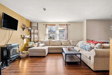 20 Bellevue St, Manchester, NH 03103 - photo 3