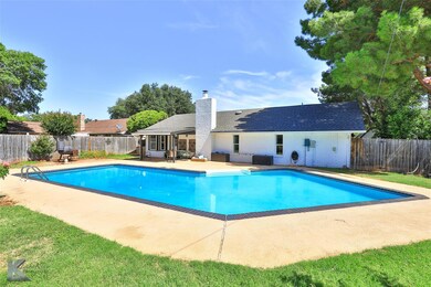 3709 Westchester Dr, Abilene, TX 79606 - photo 3