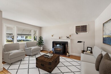 18 Pleasant St, Littleton, MA 01460 - photo 3