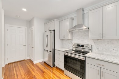 39 Mount Vernon St unit 2, West Roxbury, MA 02132 - photo 3