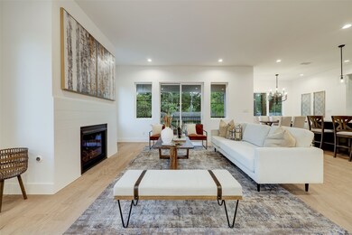 2119 Chantilly Ln, Houston, TX 77018 - photo 7