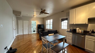 2819 W Rosemont Ave unit 1, Chicago, IL 60659 - photo 6