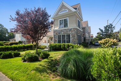 72 Havemeyer Place unit A, Greenwich, CT 06830 - photo 2