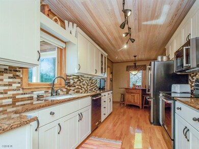 1242 71st St, Windsor Heights, IA 50324 - photo 6