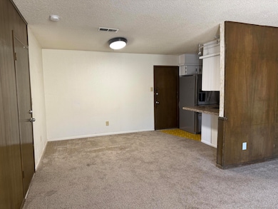 4425 75th Dr unit B, Lubbock, TX 79424 - photo 4
