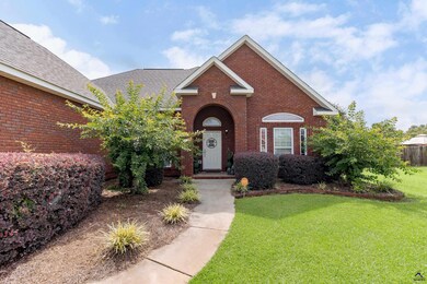 415 Erin Way, Warner Robins, GA 31088 - photo 4