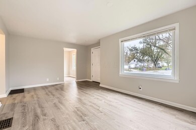 1149 Loretta Ave - Web Quality - 006 - 0