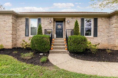 4910 Fible Ln, Crestwood, KY 40014 - photo 2