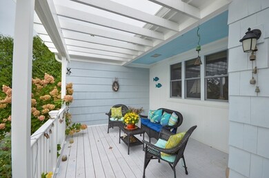 31 Wilson St, South Dartmouth, MA 02748 - photo 3