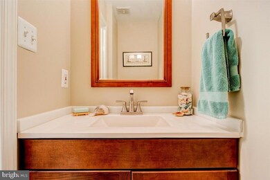 11541 Pine Cone Ct, Reston, VA 20191 - photo 5