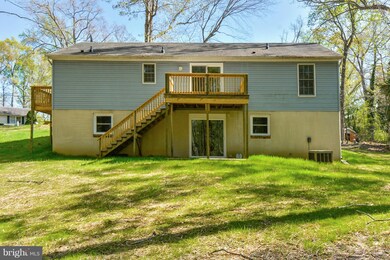 45610 Baringer Dr, California, MD 20619 - photo 5