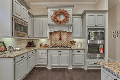 21010 Refuge Creek Dr, Cypress, TX 77433 - photo 6