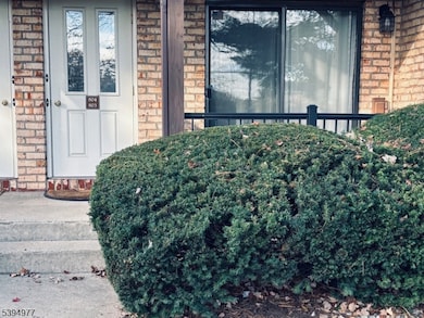 803 Yorkshire Dr, Flemington, NJ 08822 - photo 2