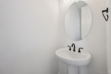 9251 Telluride Ct, Commerce City, CO 80022 - photo 3