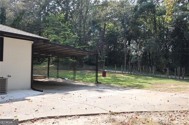 5217 Lyndale Cir, Forest Park, GA 30297 - photo 4