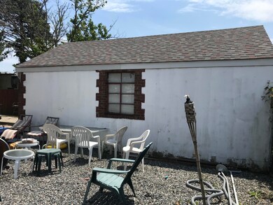 290 Lamport Blvd, Staten Island, NY 10305 - photo 4