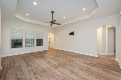 5-web-or-mls-6003 Walk Along Way-02