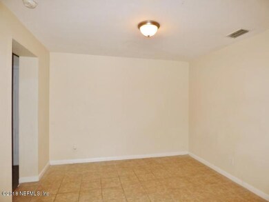 6915 Hafford Ln, Jacksonville, FL 32244 - photo 4