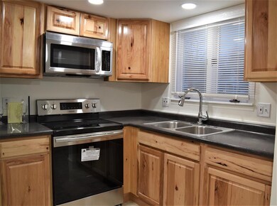 86 Curtis Ave, Rutland, VT 05701 - photo 3