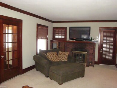 LIVING ROOM. COZY AND CHARMING.