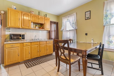 183 Calhoun Ave, Bridgeport, CT 06604 - photo 5