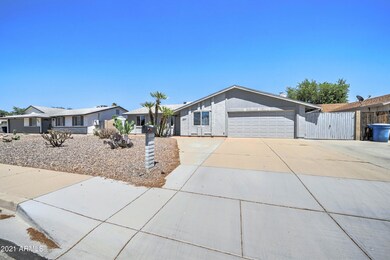 2007 N Arrowhead Dr, Chandler, AZ 85224 - photo 2