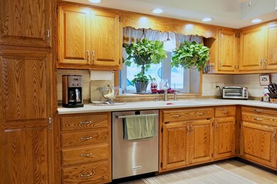 9376 Spring Creek Rd, Cookeville, TN 38506 - photo 7