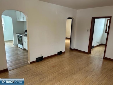 1992 E 25th St, Hibbing, MN 55746 - photo 6