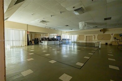 16790 NE 14th Ave unit 215, Miami, FL 33162 - photo 2