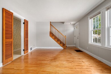 33 Dexter St, Peabody, MA 01960 - photo 5