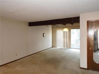 10149 Edelweiss Cir, Shawnee, KS 66203 - photo 5