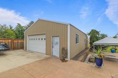 1332 Hemlock Ave, Lewiston, ID 83501 - photo 3