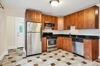73 Highland St unit 3, Waltham, MA 02453 - photo 3
