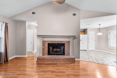 15090SagewoodSt-15
