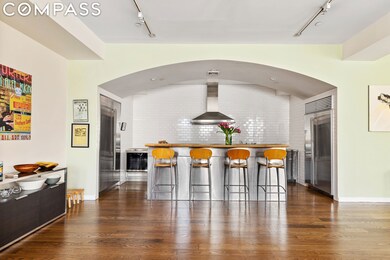 114 W 17th St unit 4R, New York, NY 10011 - photo 4