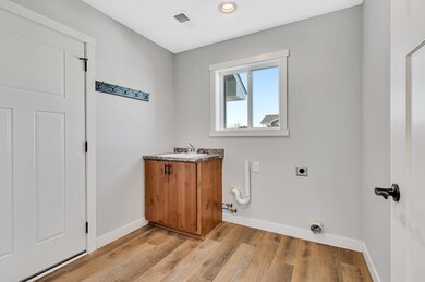 10687 Marty View Cir, Kimball, MN 55353 - photo 6