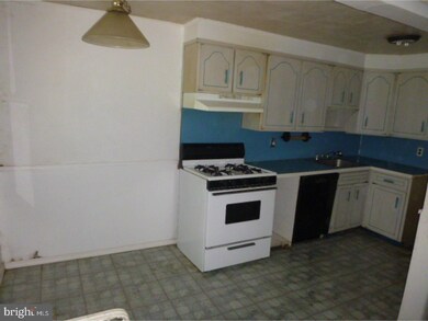 11 Concord Rd, Darby, PA 19023 - photo 5