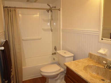 314 Murray Dr, Allentown, PA 18104 - photo 6