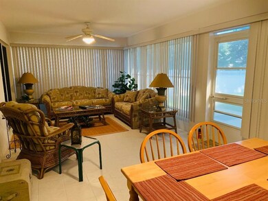 Very Large Lanai
