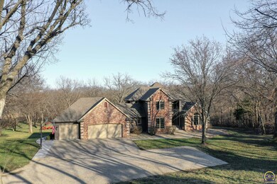 5500 SW Moundview Dr, Topeka, KS 66610 - photo 6