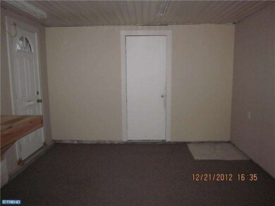 56 Yellowood Dr, Levittown, PA 19057 - photo 4