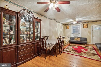 342 W 5th St, Lansdale, PA 19446 - photo 4