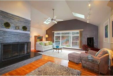 107 Mayfair Dr, Westwood, MA 02090 - photo 3