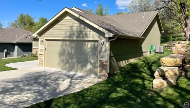 4444 SW Brandywine Ln, Topeka, KS 66610 - photo 2