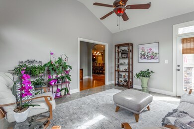 9515 Collier Pl. HD-4