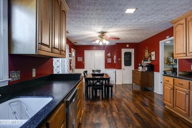 187 Arlington Row-16