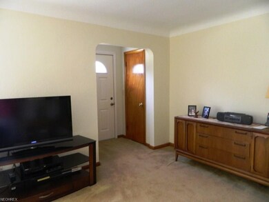 1945 Beverly Hills Dr unit D, Euclid, OH 44117 - photo 5