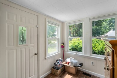 7 Magnolia Rd unit 1, Natick, MA 01760 - photo 3