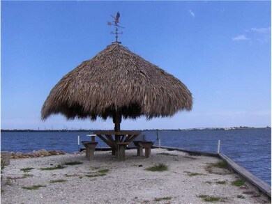 Waterfront/Dock/Pier.